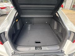 Fahrzeugabbildung Arkana Intens E-TECH Hybrid 145