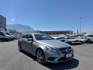 Mercedes E 220 - 1