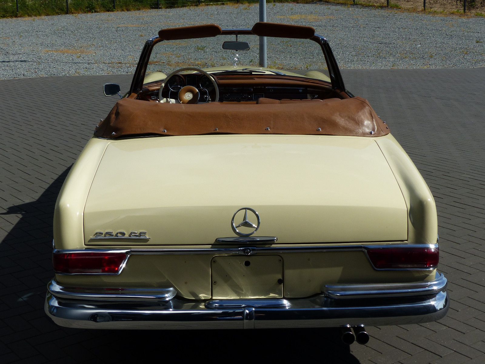 Fahrzeugabbildung Mercedes-Benz 250 SE Cabriolet *2.Hand*
