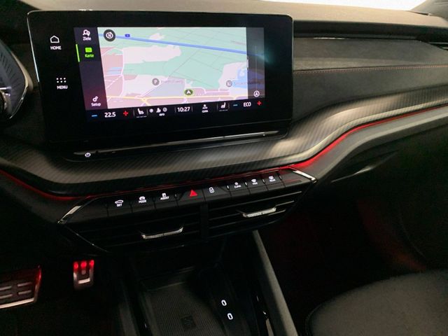 Octavia Combi RS iV 1.4 eTSI MATRIX+PANO+NAV+HUD
