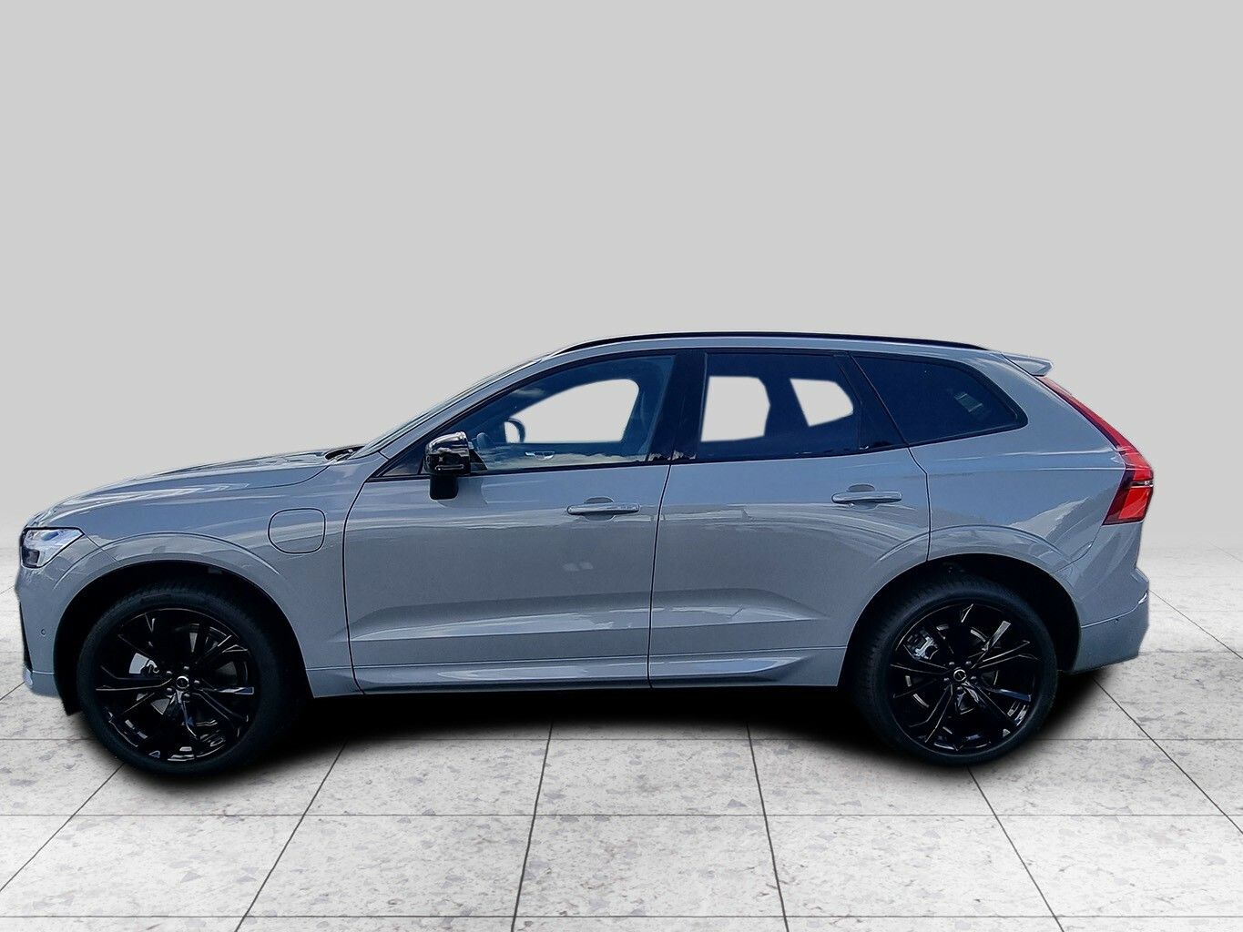 Volvo XC60 T6 Plus Black Edition imagem 2