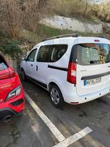 Dacia Dokker TCe 115 Lauréate "Hundeauto" - gebrauchte Dacia Dokker aus dem Jahr 2014
