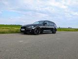 BMW 330i Lci Touring /M Paket/ Manuell - BMW 330 mit Benzin-Antrieb: Kombi, M 330i Paket