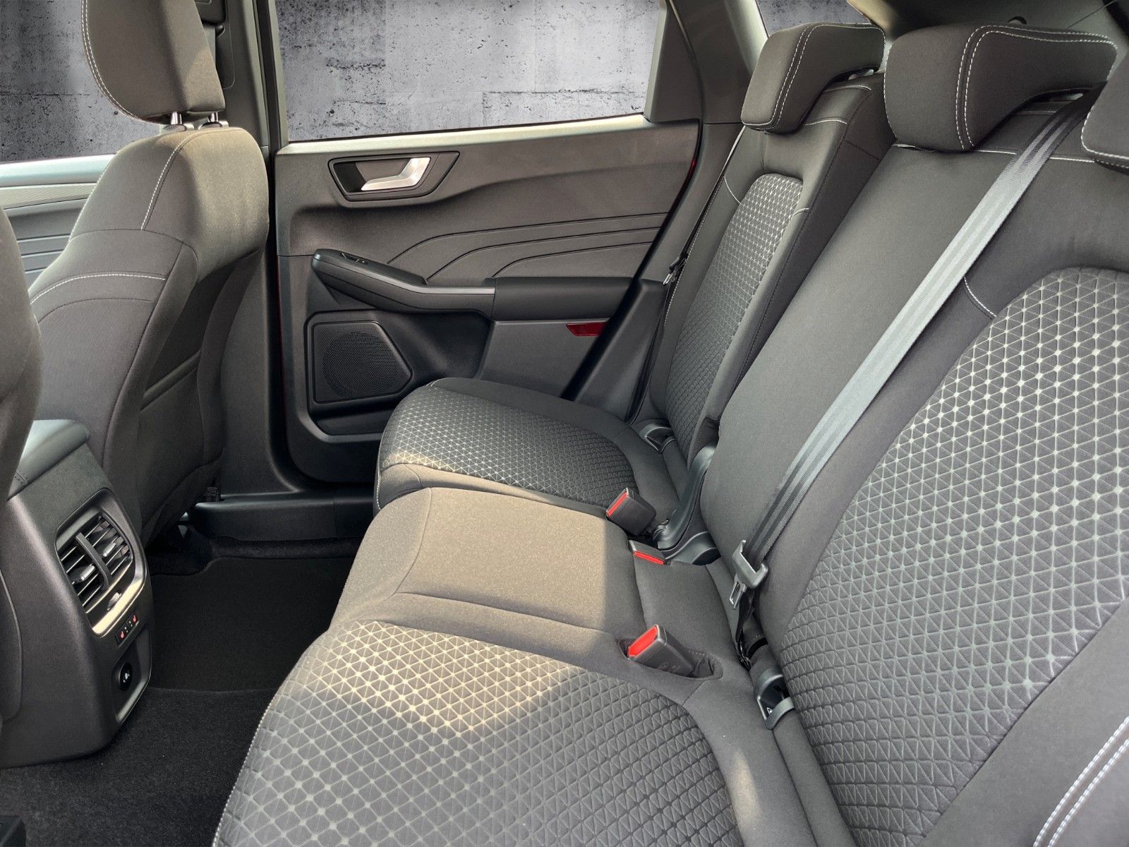Fahrzeugabbildung Ford Kuga Titanium