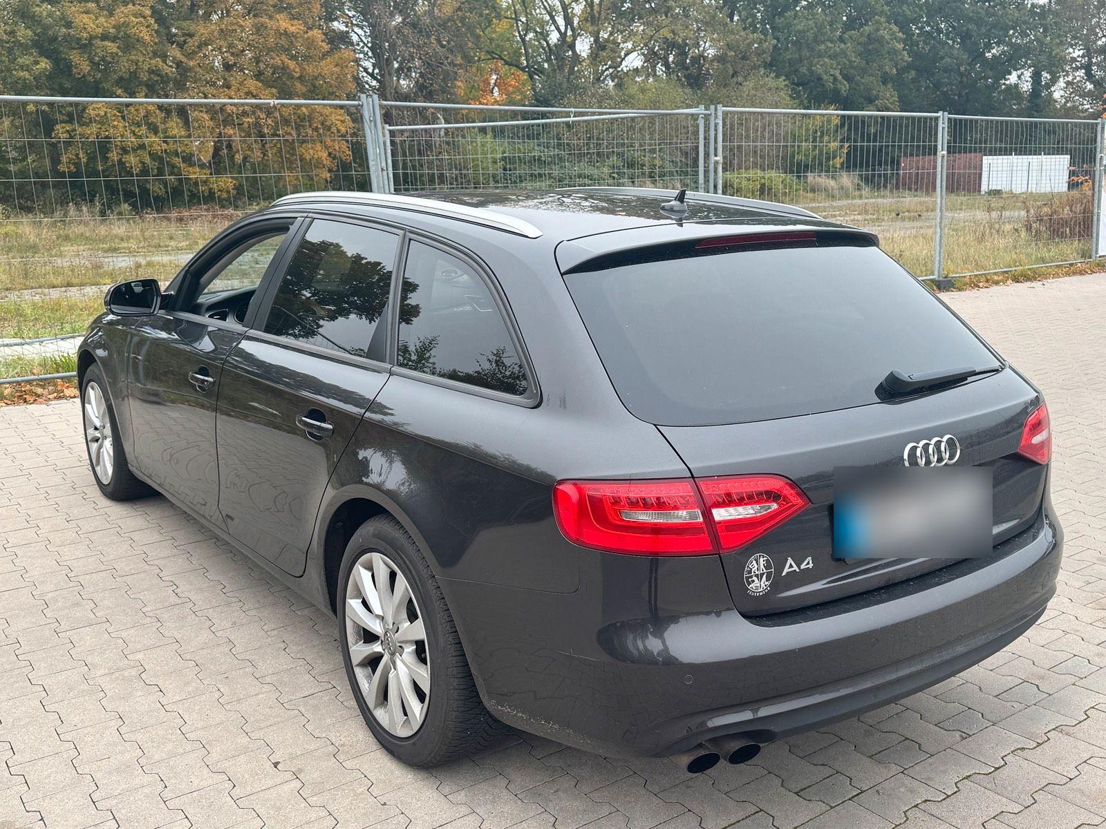 Audi A4 2012 — interior
