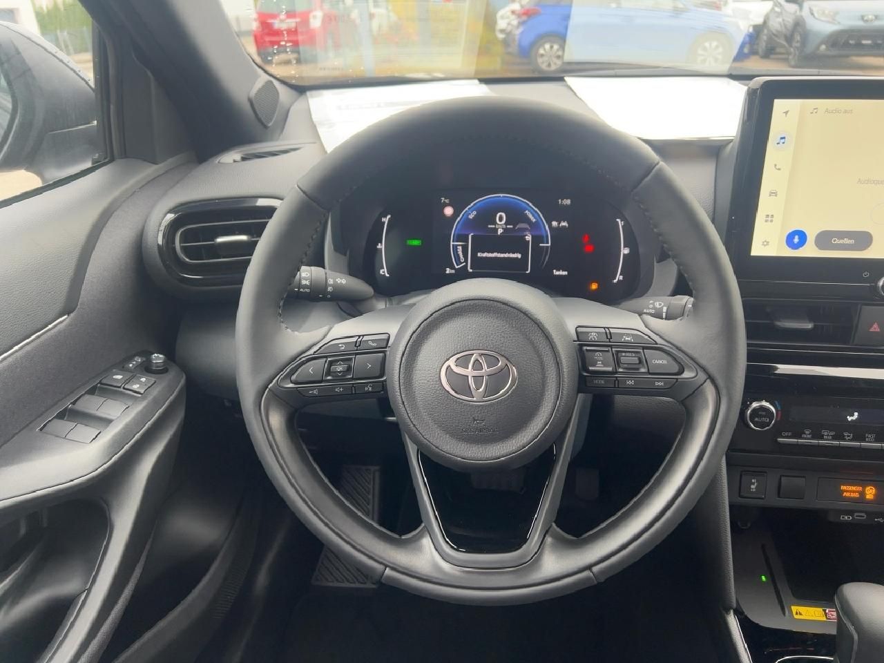 Fahrzeugabbildung Toyota Yaris Cross 1,5 Hybrid Teamplayer*Safety+Winterp