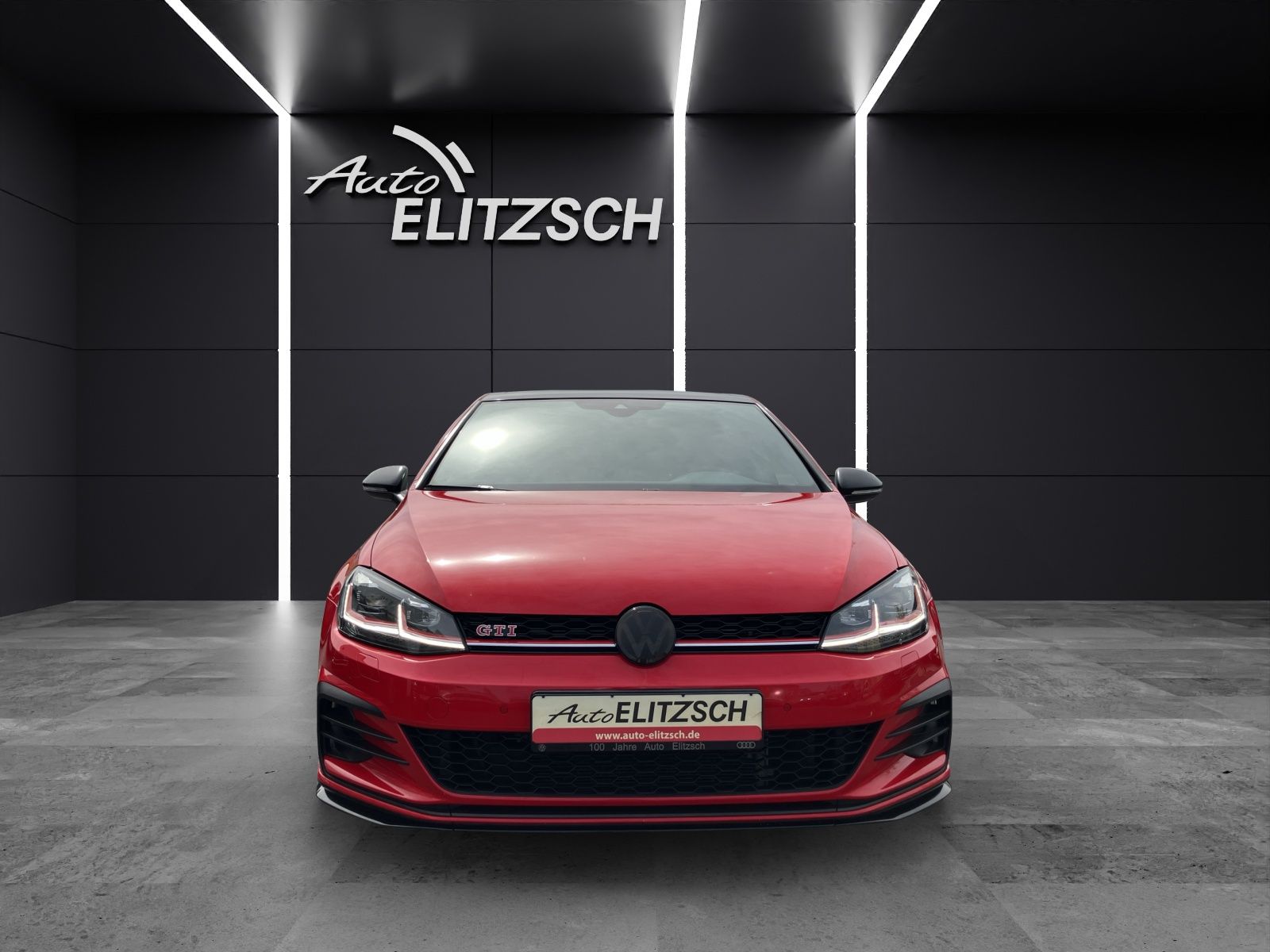 Fahrzeugabbildung Volkswagen Golf VII GTI TCR Start-Stopp DSG LED Navi Pano A