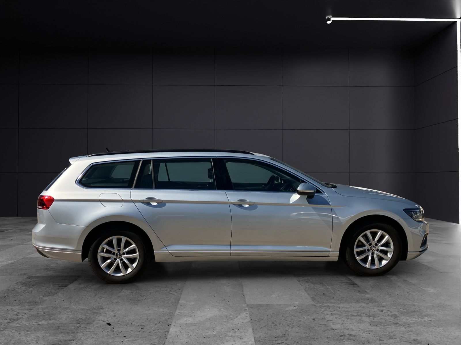 Fahrzeugabbildung Volkswagen Passat Variant TDI Business DSG LED Navi ACC RFK