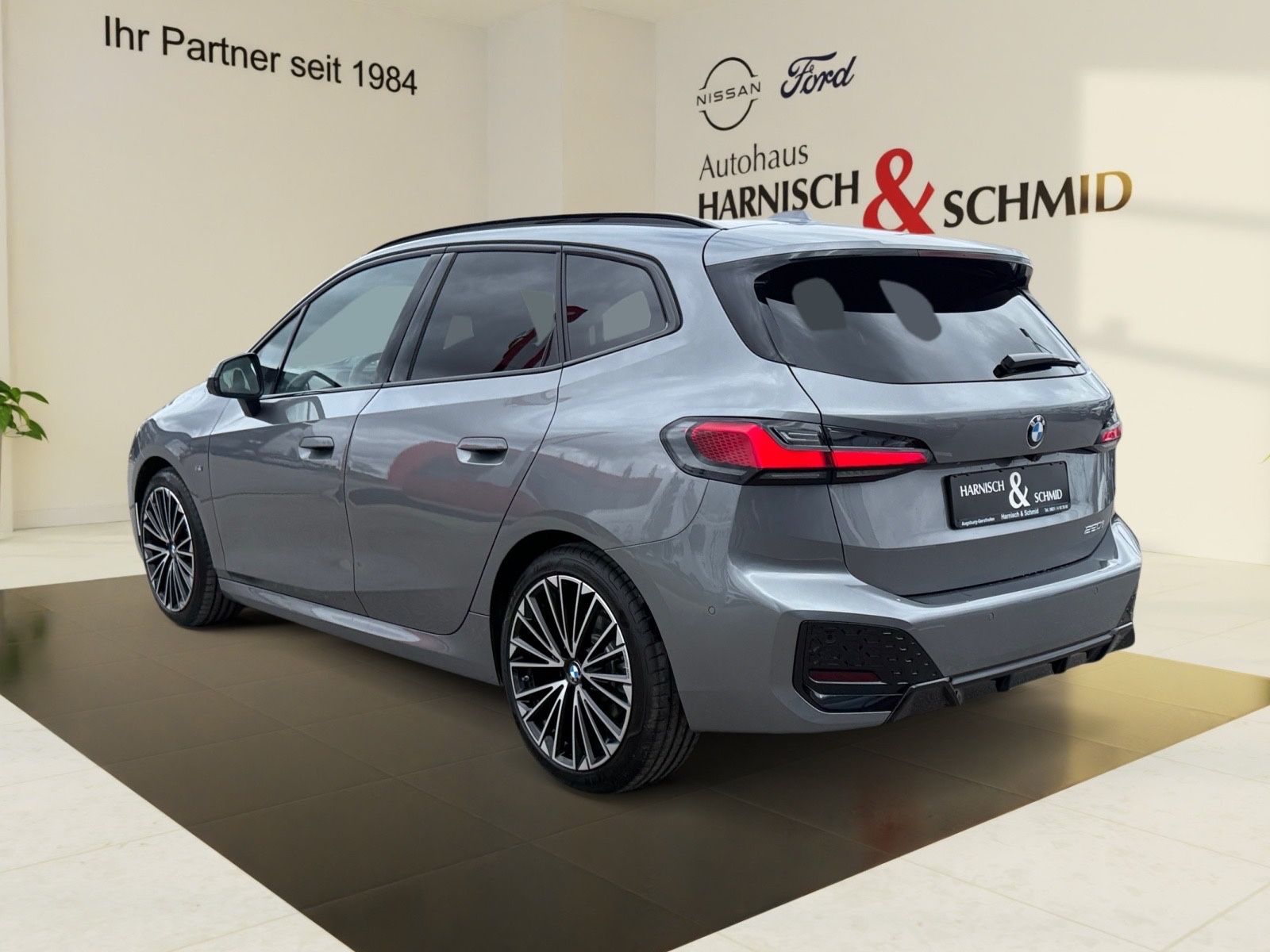 Fahrzeugabbildung BMW 2 Active Tourer 220 i M Sport