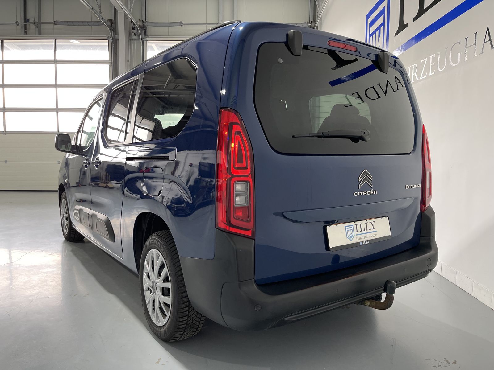 Fahrzeugabbildung Citroën Berlingo Feel XL*7 Sitzer*AHK*LED*Navi*Cam*Klima