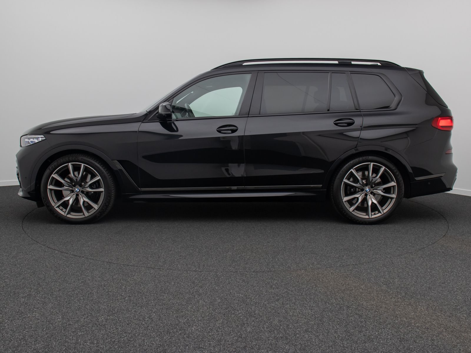 Fahrzeugabbildung BMW X7 M50i 360°HUD B&W Massage FondEnt 22Zoll Voll