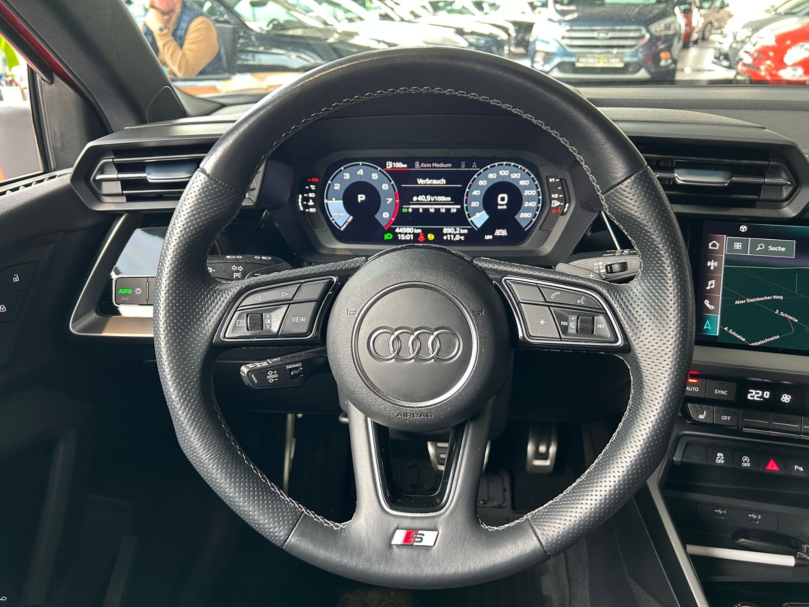 Fahrzeugabbildung Audi A3 Sportback  35 TFSI S line AHK LED NAVI