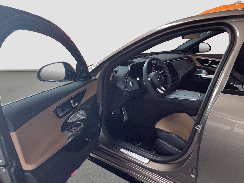 Fahrzeugabbildung Mercedes-Benz E 53 HYBRID 4M+ AMG*DISTR*PANO*V-Max*MASSAGE*AHK