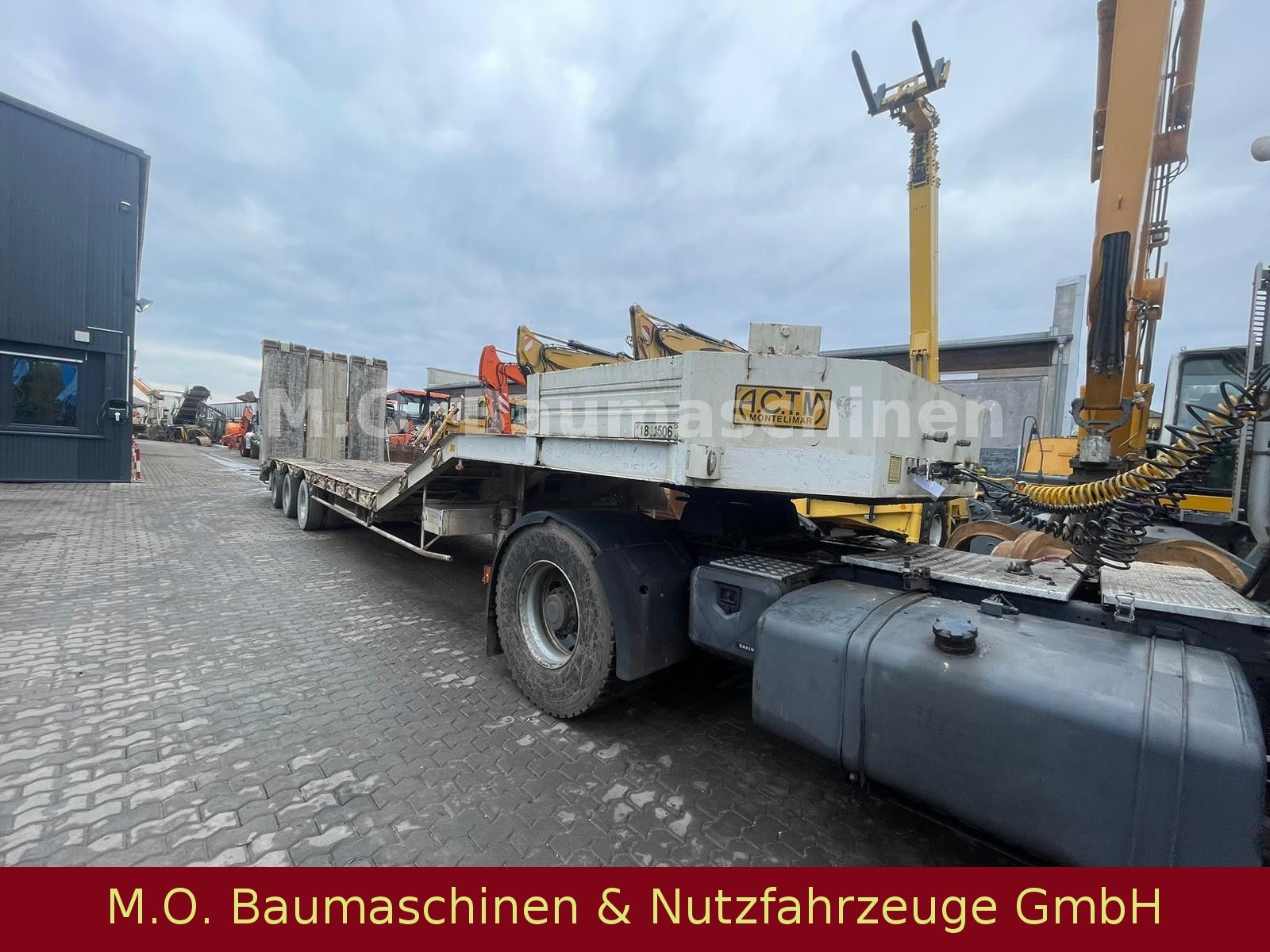 Fahrzeugabbildung Andere ACTM S38315CHC/ hydr. Rampen / Luftgefedert/34t