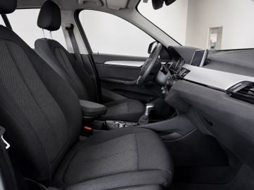 BMW X1 - 10