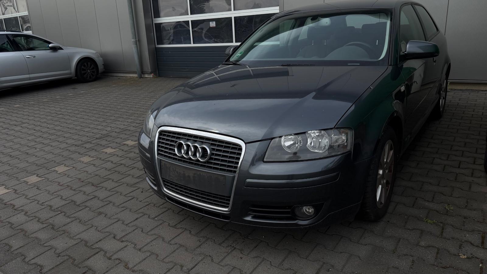 Audi A3 1.4 TFSI Ambiente Motorschaden!
