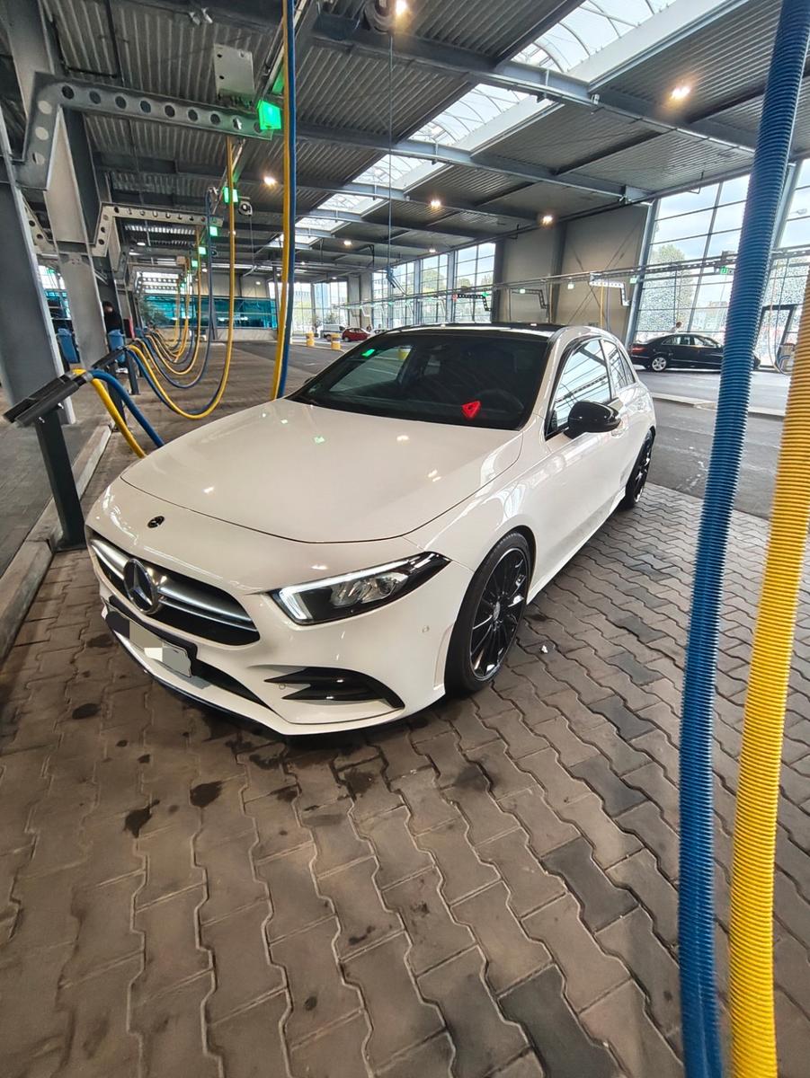 Mercedes-Benz A-Class AMG Line A35 Originalteile Panorama
