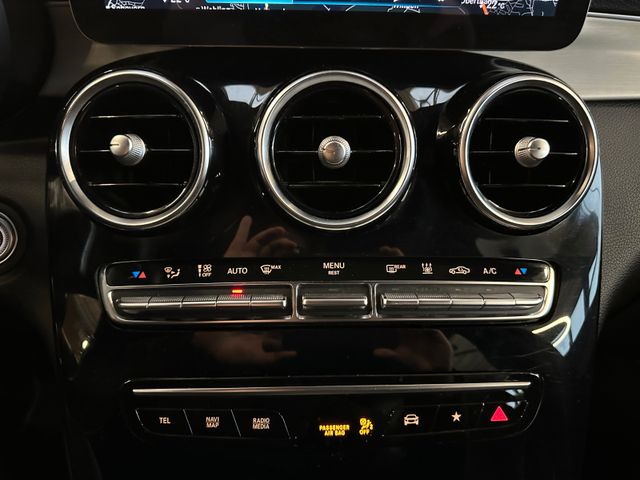 Mercedes-Benz GLC 300 de 4Matic *1. Hand*AHK*Klima*SHZ*LED*Nav