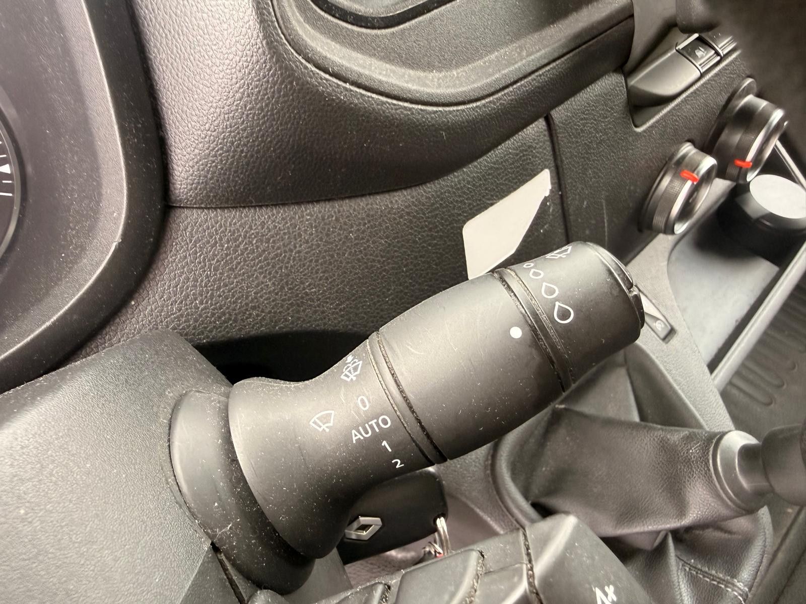 Fahrzeugabbildung Renault Master III Kasten L2H2 HKa 3,5t/1.HAND