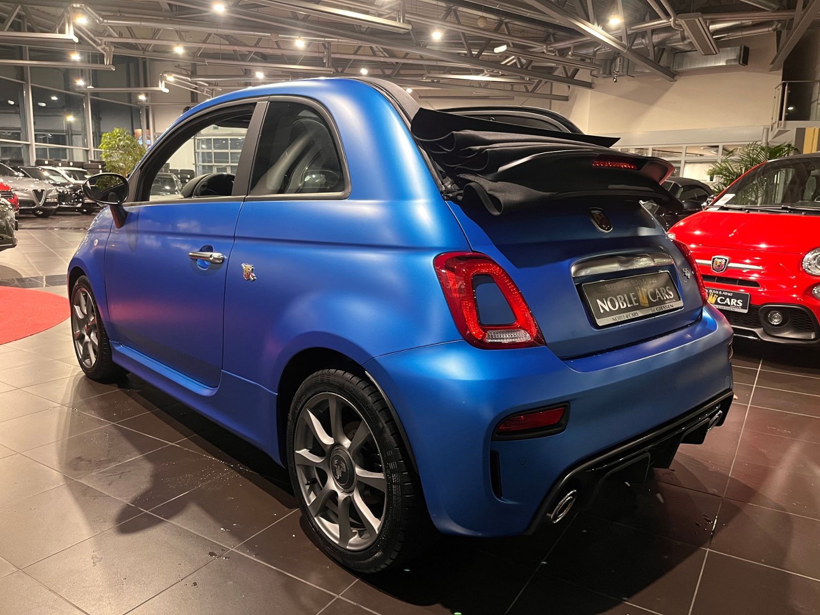 Fahrzeugabbildung Abarth 595C -BLAU MATT- LED  CARPLAY DAB ALU