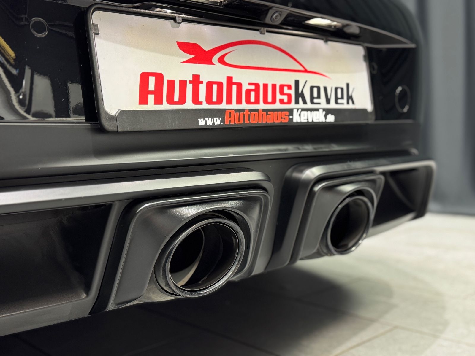 Fahrzeugabbildung Porsche 992.2 911 Carrera GTS T-Hybrid Cabriolet|BOSE|