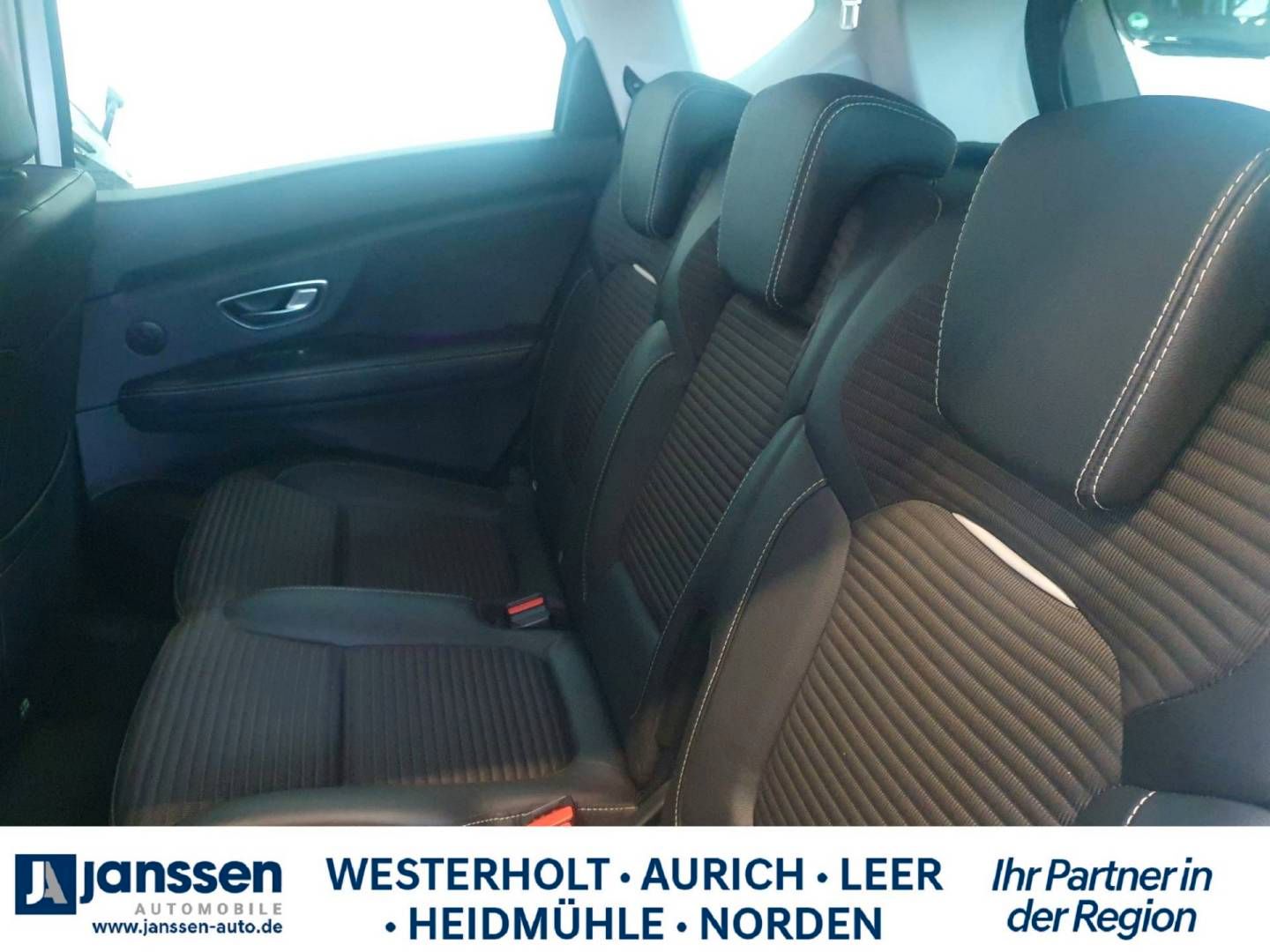 Fahrzeugabbildung Renault SCENIC BOSE Edition ENERGY TCe 140
