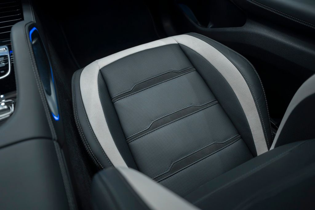 GLE 63 AMG COUPE BLACK / BLACK CARBON - Bild 25