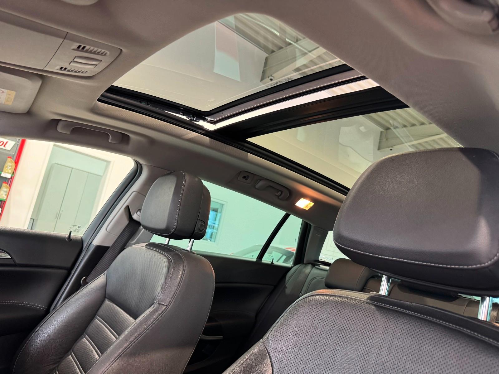 Opel Insignia A Sports Business KAMERA/Bose/Xeno/NAVI