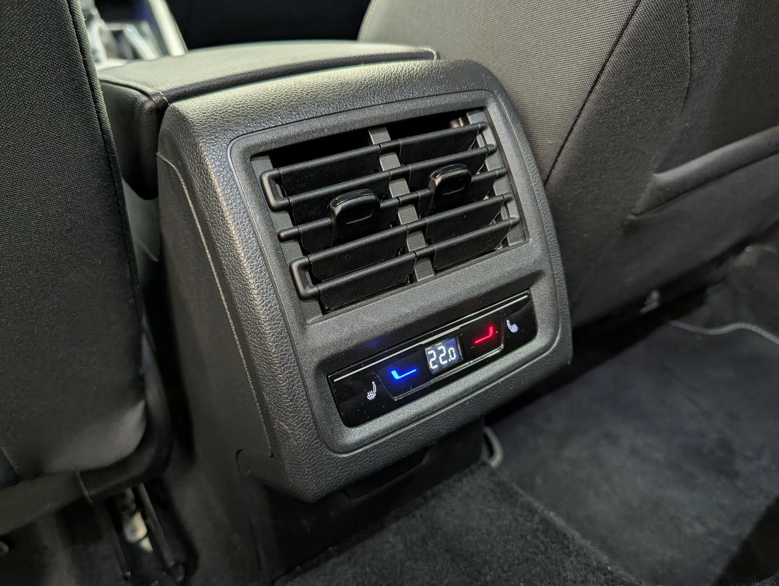 Volkswagen Golf 1.5 TSI Life DCC Fahrwerk AHZV Standhzg., миниатюра 16