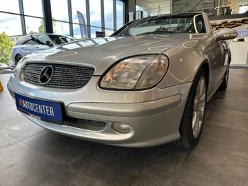 MYAUTOCENTER – Gebraucht- und Jahreswagen mit Werkstattservice in Pfaffenhofen Mercedes-Benz SLK 230 Kompressor ""1.HAND*KLIMA*LEDER*SZHZ*