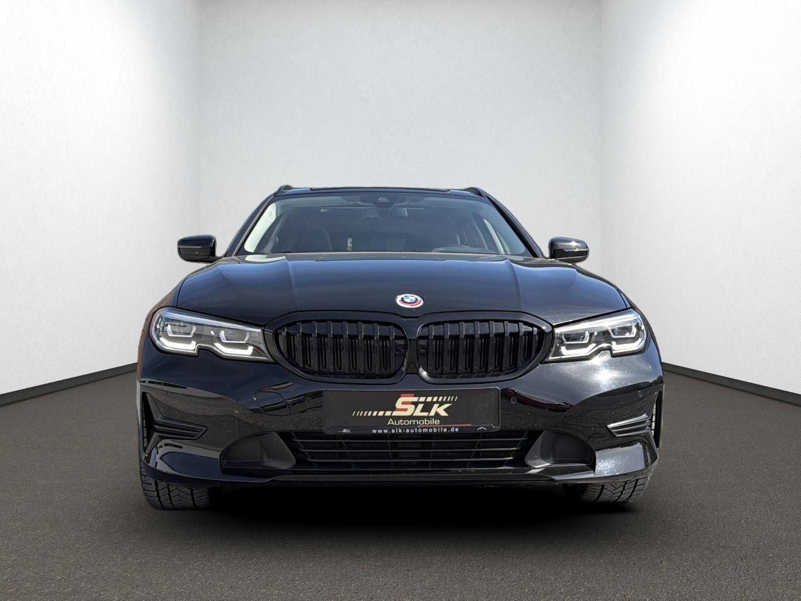 BMW 318d Tour. Advantage Pano LED Navi Live-Cockpit foto 3