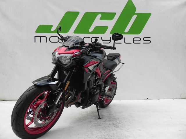 Kawasaki Z900  2024 Modell Bodis