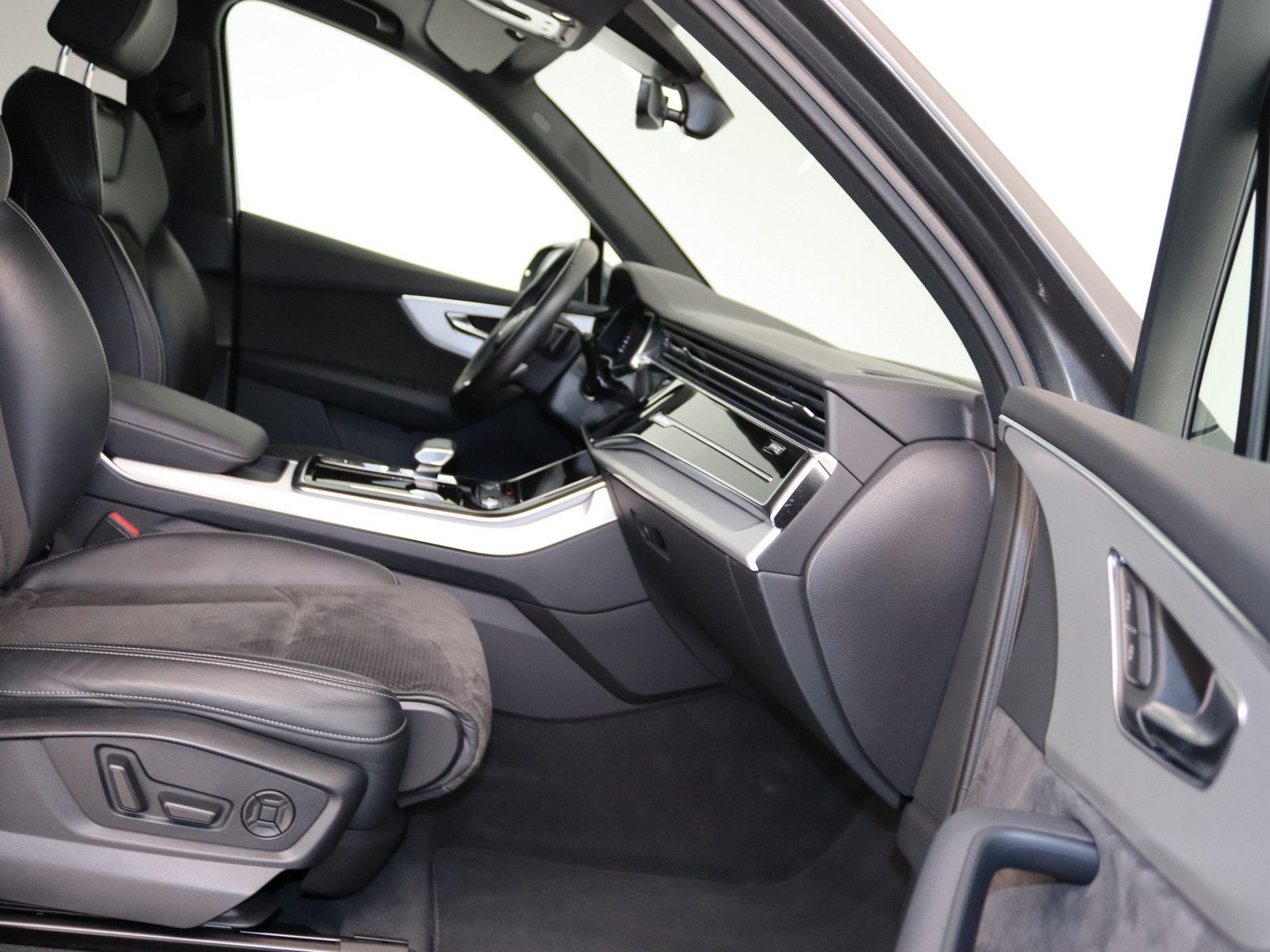 Audi Q7 50 TDI quattro S line AHK PANO LED B&O ACC foto 11