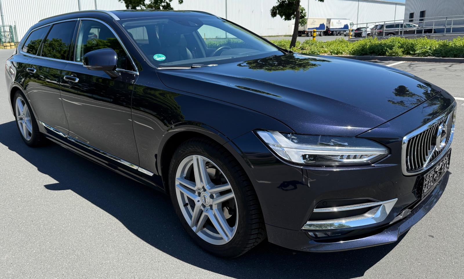 Volvo V90 *INSCRIPTION*LED*NAVI*LEDER*KAMERA*AHK*