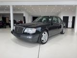 Mercedes-Benz CE 300 W124 3.4 AMG / Original AMG - graue Mercedes-Benz CE 300