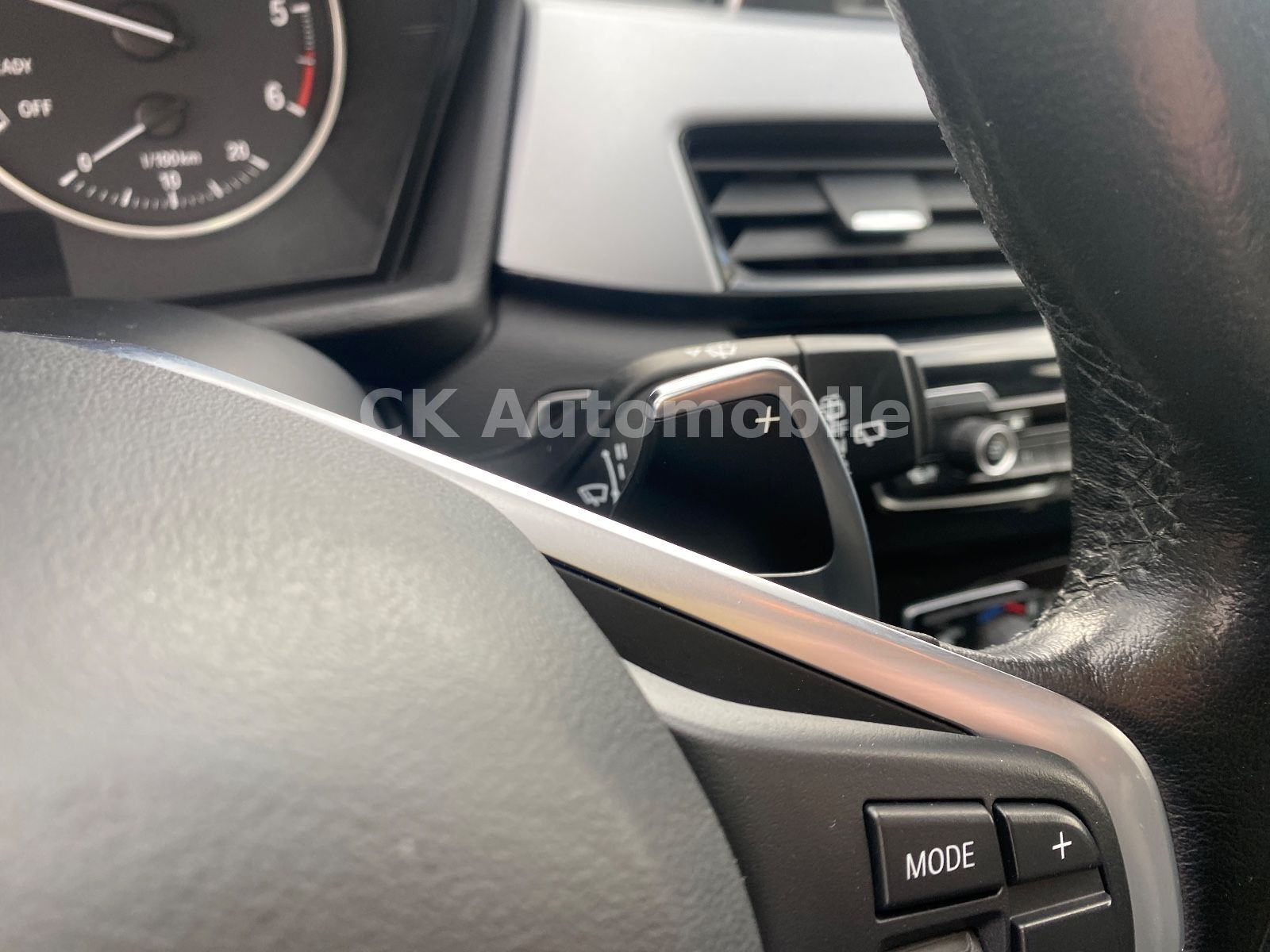 Fahrzeugabbildung BMW X1 xDrive 20d Advantage Autom./Navi/Pano/LED/PDC
