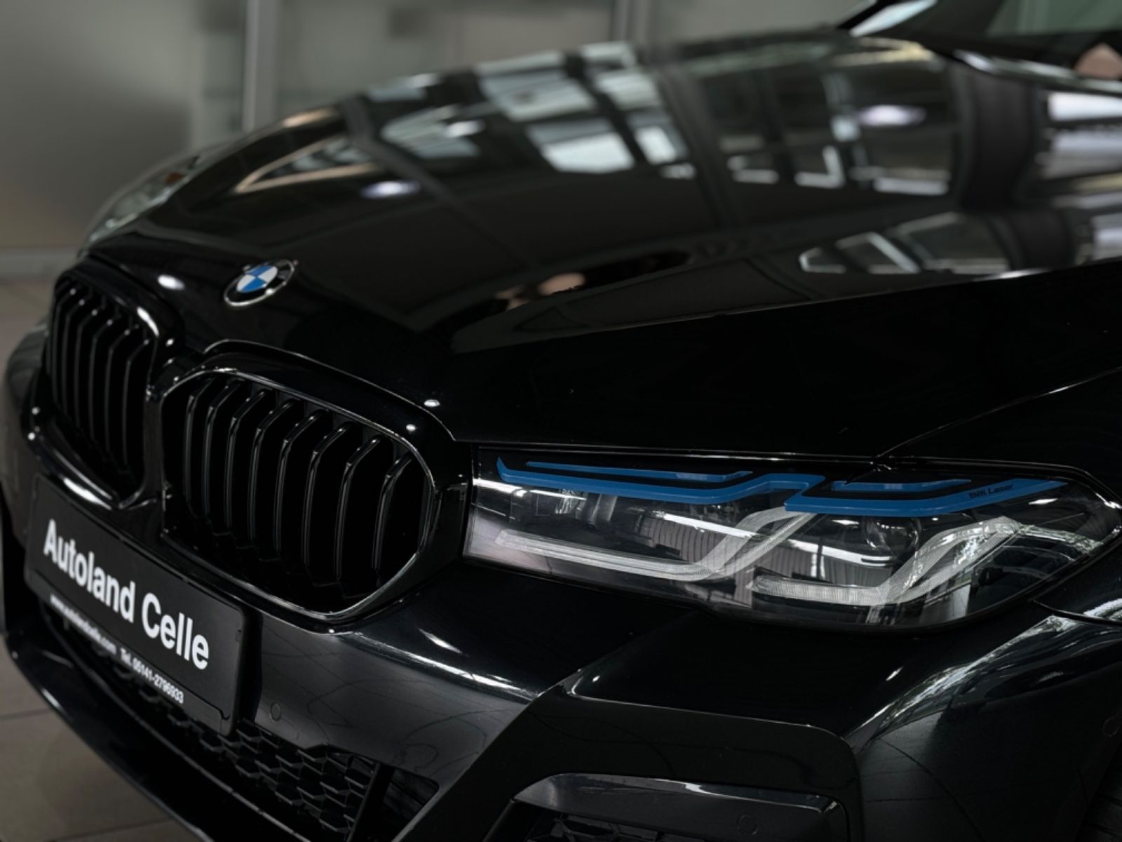 Fahrzeugabbildung BMW 530e xD M Sport Kamera Laser HUD DAB HiFi Komfor