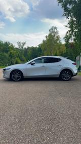 Mazda 3 2.0 SKYACTIV-G M-Hybrid 150 Selection Sele... - Mazda 3: 150
