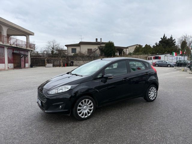 Ford Fiesta 1.4 5 porte Bz.- GPL