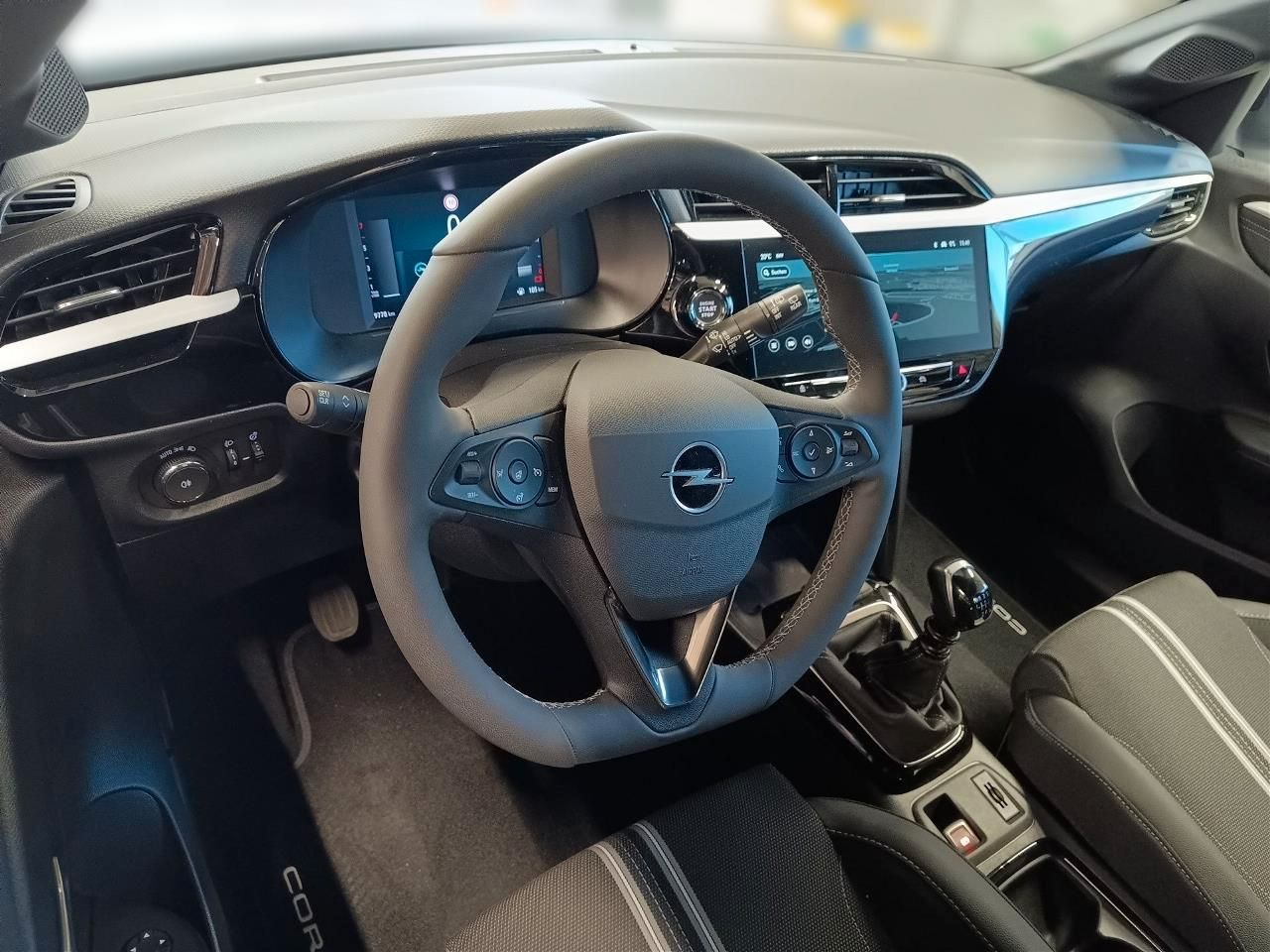 Fahrzeugabbildung Opel Corsa F 1.2 Turbo GS Kamera,LED,Navi,PDC,SHZ,LM