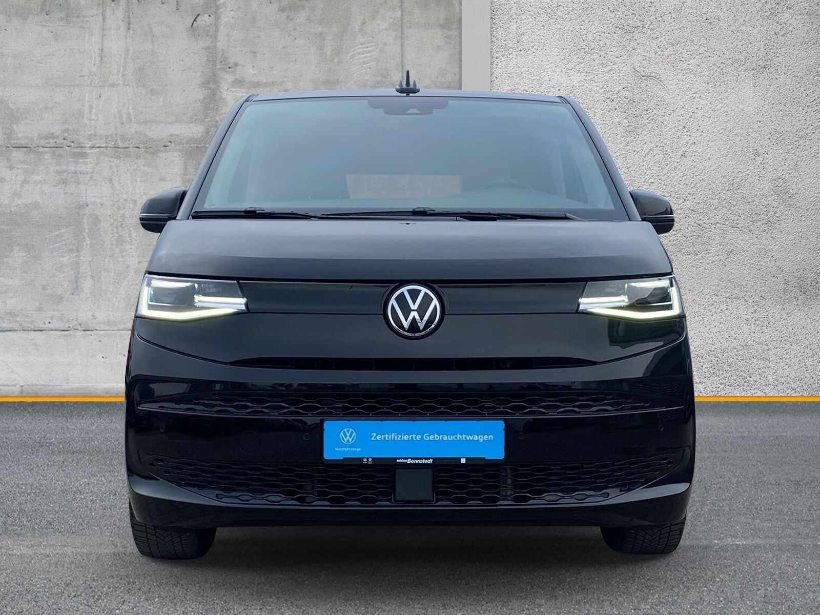 Fahrzeugabbildung Volkswagen T7 Multivan 2.0 TSI DSG 7-Sitzer MATRIX PANO KAM