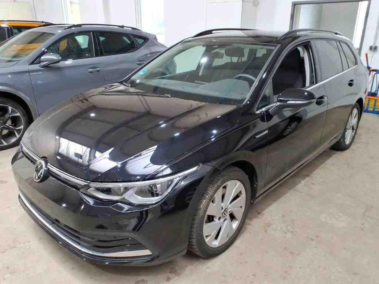 Volkswagen Golf 8 2.0 TDI DSG*LED*NAVI*VIRTUAL*KAMERA*AHK