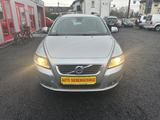 Volvo V50 Kombi 1.6 D Business Edition 2* Hand* - silberne Volvo V50