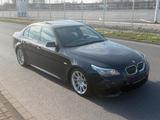 BMW Limousine 525d M Paket - blaue BMW 525