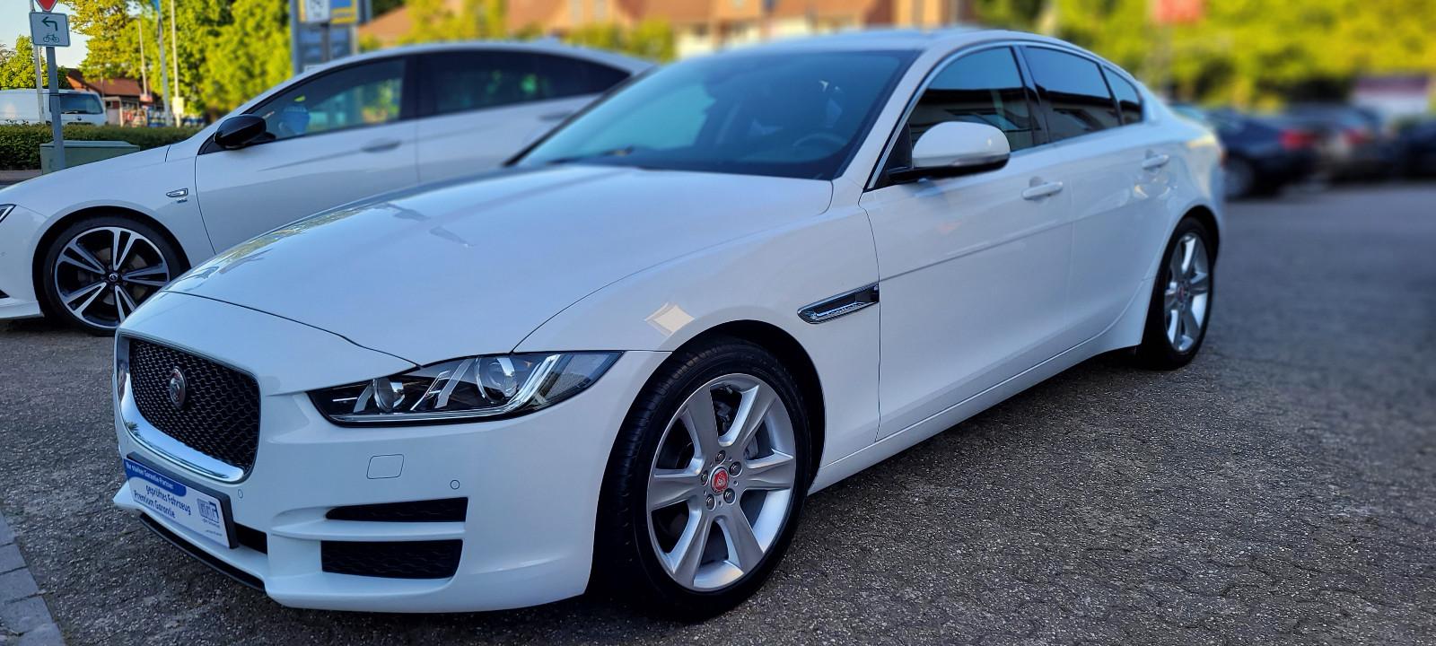 Jaguar XE AWD 1-Hand 2J.Garantie Auto. Bi-Xenon Leder