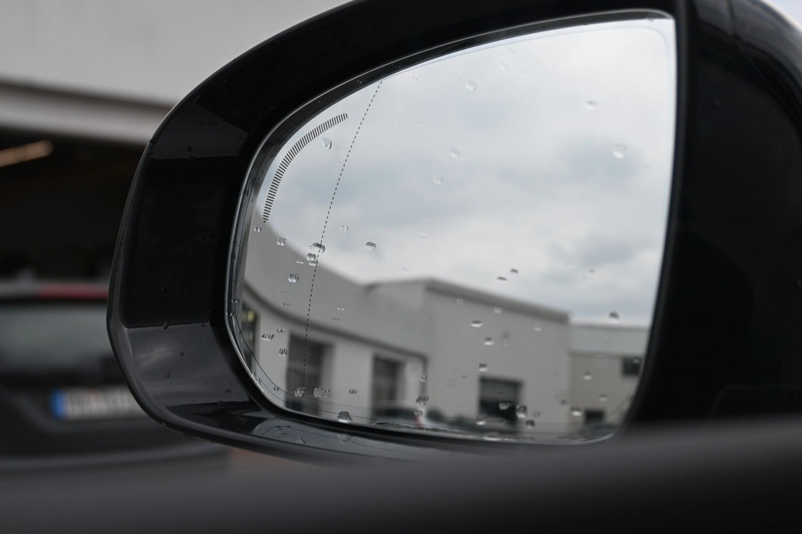 Fahrzeugabbildung Volvo XC60 B4 D Autom. Plus Dark*STDHZG*360°*H&K*ACC