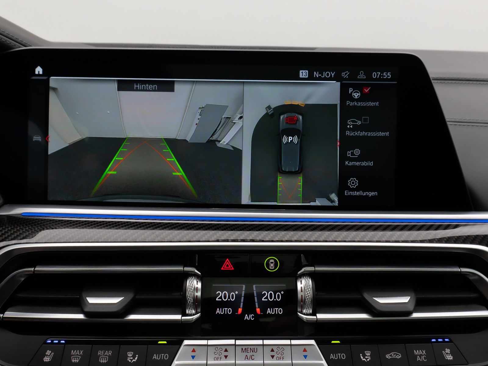 Fahrzeugabbildung BMW X5 M Competition Panorama Laser 360°DAB DisplKey