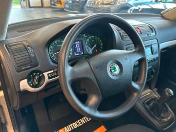 Skoda Octavia *TÜV0328*SCHECKHEFT*TEMPO*AHK*KLIMA*PDC