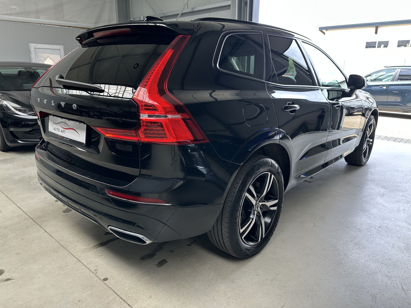 Volvo XC60 T6 R Design Expression AWD Pano AHK ACC  foto 4