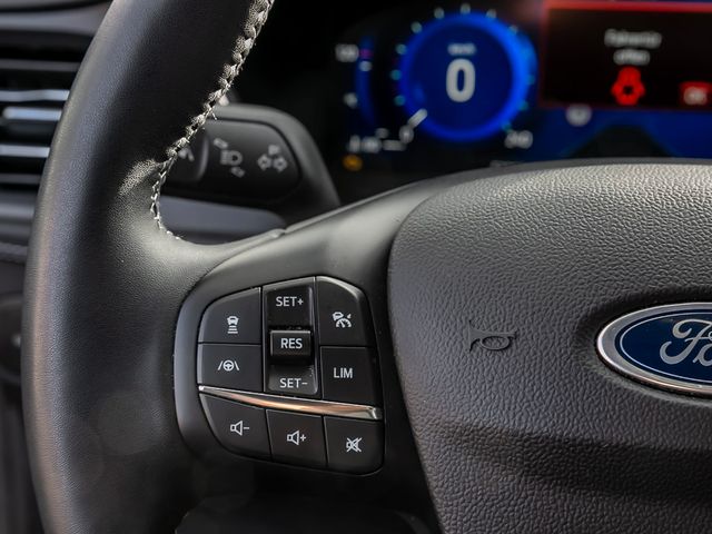 Ford Focus Turnier 1.0 Active Vignale Family-Paket